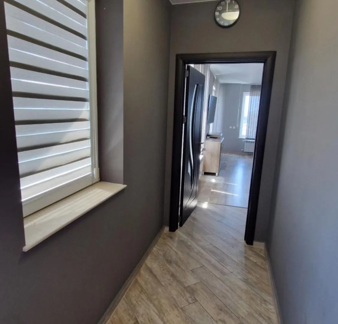 Апартамент Зорница Burgas Apartment